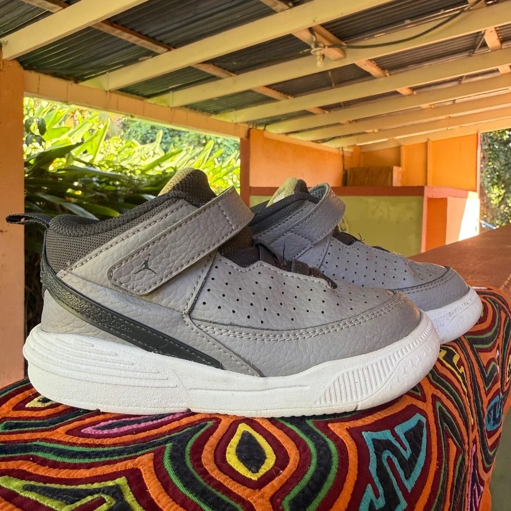 Nike Jordan Stadium 90‎ Toddler 9C DZ4355-007 Grey Black White - Picture 7 of 8